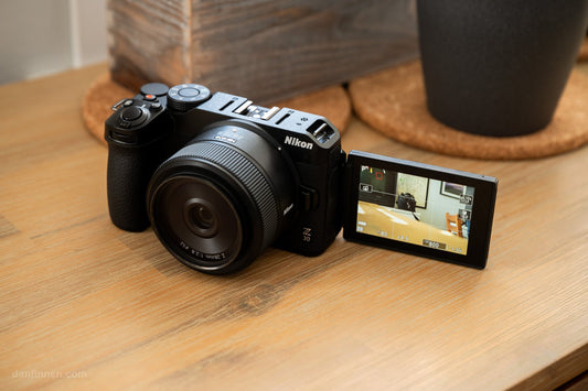 Which Mirrorless Camera Offers the Best Autofocus for Professionals?